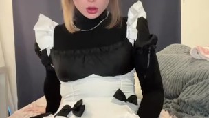 Alt scandinavian Transgirl with playing with 7 inch cock