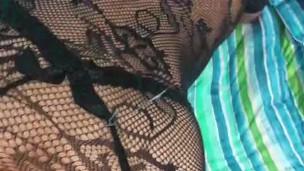 Flaca puta salta sobre mi verga hasta que me saca toda la leche