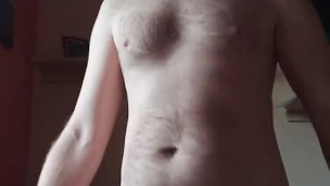 Taniec podczas gdy penis stoi :) część 1
