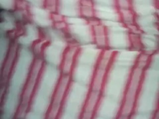 mi gata le gusta duro contra la pared