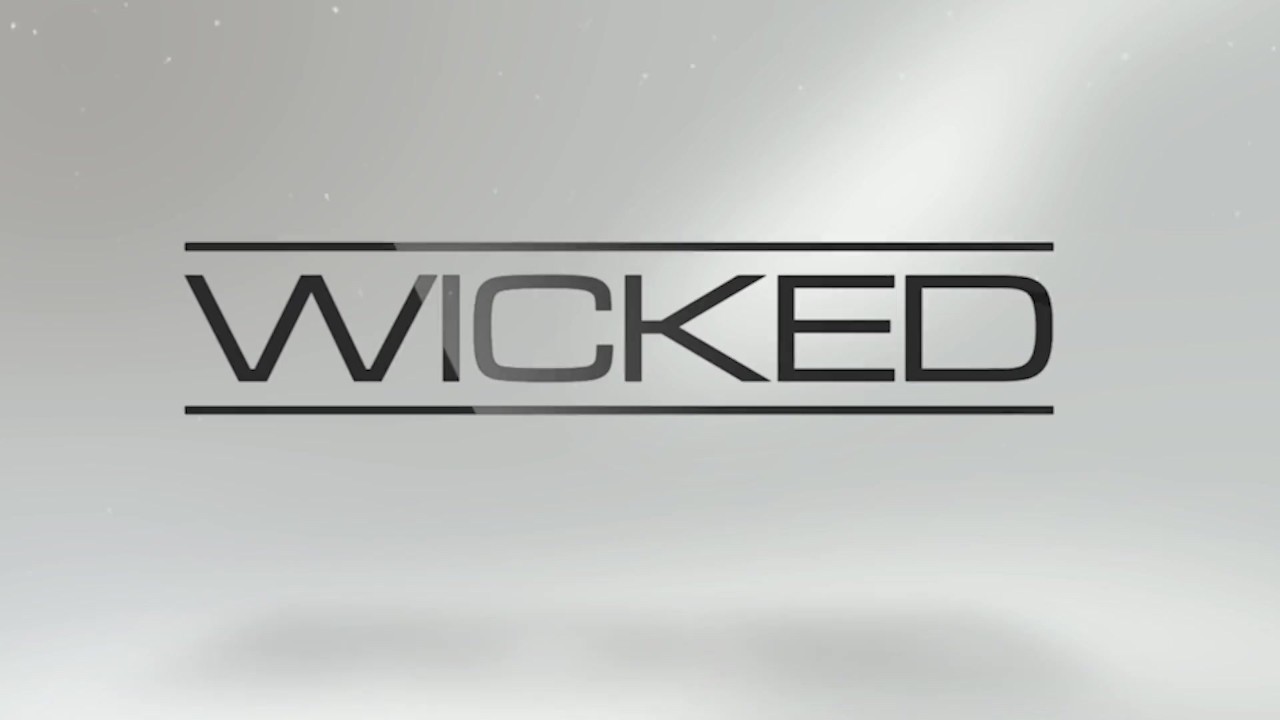 Wicked - Hot Blonde Gets Drilled Hard By Older Man - 無料セックスビデオ - RedTube