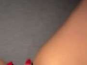 🔥 Milf playing with her shaved pussy 14/16