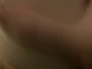 Je fais un cunni a sa grosse chatte pour la faire mouiller je baise sa chatte elle veut un creampie