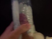 БЫСТРО КОНЧИЛ, трахая ГОРЯЧУЮ пизду💦 Сперма вытекает из члена - Screenshot 10 of 16 - Cum Inside