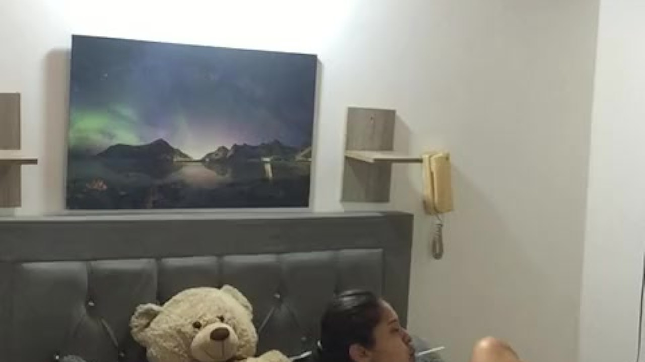girl with toys fucks her pussy alone. - Free Sex Video - RedTube