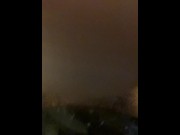 Sa chatte crémeuse squirt sur une grosse bite 7/16