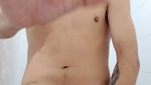 ME MASTURBO EN EL BAÑO PÚBLICO DE UN HOSPITAL 😈🔥