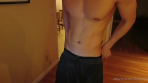 Buff Asian twink cumming