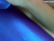 Minnie Manga blows her blue dildo in the pool 14/16