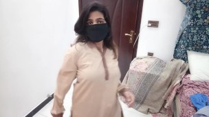 Desi School Girl Sobia Nasir Dance