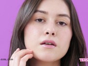 Sexy brunette was not expecting to cum at audition 5/16