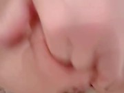 【個人撮影】パイパンおまんこから白濁愛液♡潮吹きでシーツがびしょ濡れ 15/16