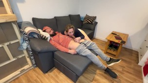 I WAKE HIM UP FROM A NAP SO HE FUCK ME/BLOWJOB WHEN I WAKE UP