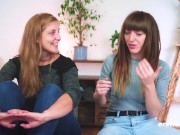 Ersties - 2 lesbische Saarländerinnen lecken sich gegenseitig die Pussys 8/16