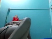 Me la chupa y luego me cabalga al frente de la webcam
