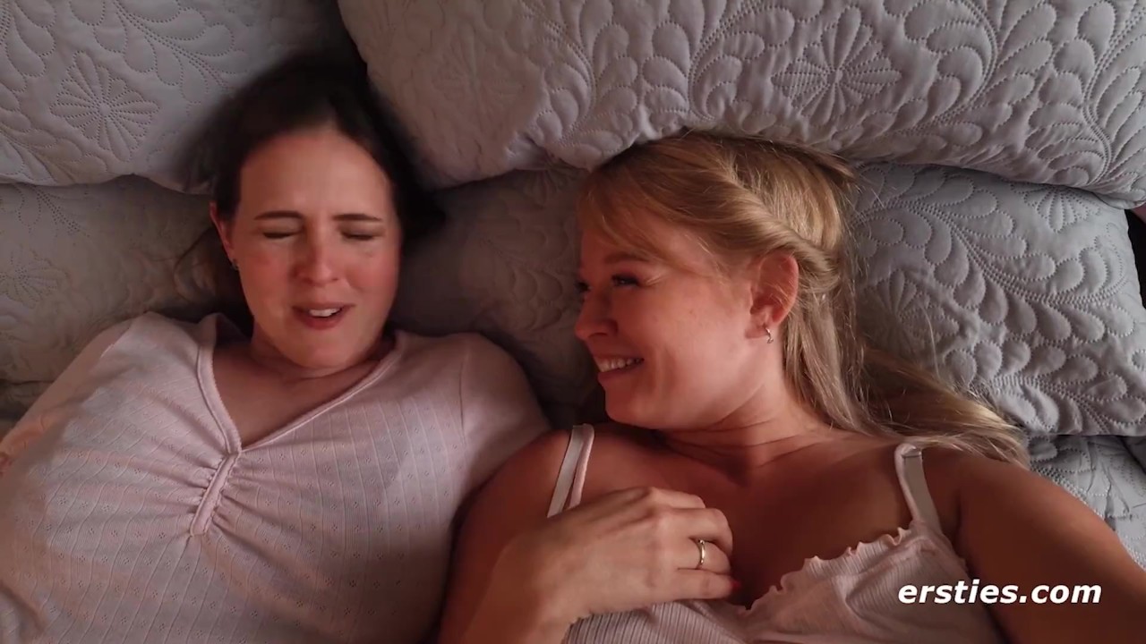 Ersties - Two Babes Enjoy Presents Before Having Lesbian Sex - RedTube