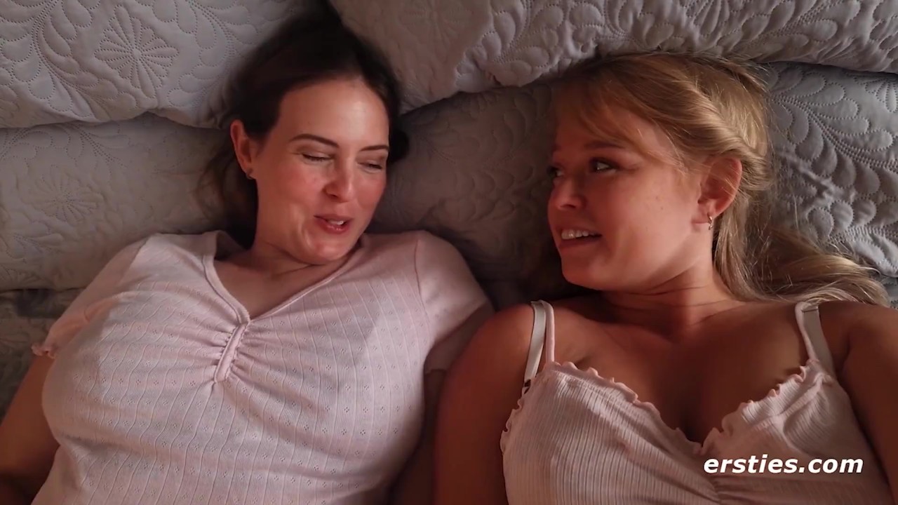 Ersties - Two Babes Enjoy Presents Before Having Lesbian Sex - RedTube