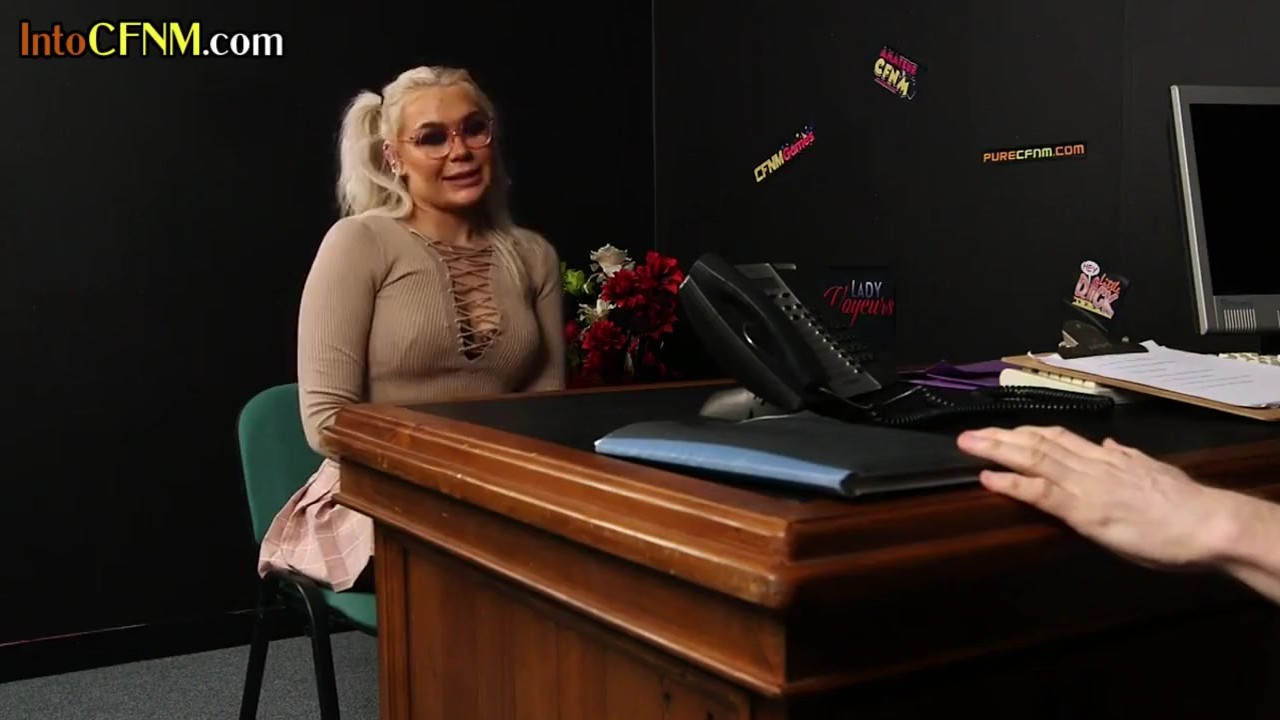 CFNM office femdom babe sucks cock - Free Sex Video - RedTube