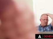 18yo Babe Fucks While Her Stepdad Watches 7/16