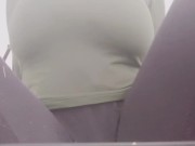 بزازلي كبار مشهية شي حواي يرضعهم ليا و يدخل زب بين بزازلي🥵 - Screenshot 1 of 16 - HD