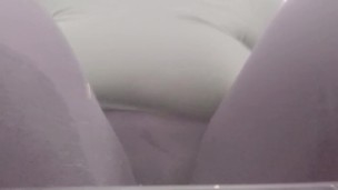 بزازلي كبار مشهية شي حواي يرضعهم ليا و يدخل زب بين بزازلي🥵