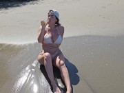 I seduce a street vendor to fuck with me on the beach in Cartagena kourtney_love 2/16