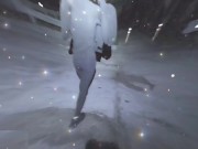 国际学生很容易。 晚上跑步时，他们遇到了中国学生并租了一个房间。 他们甚至在高潮时潮吹。 1/16