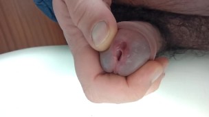 peehole enlargement while peeing