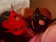 Две подруги сосут один член. Соревнование по горловому минету. 3/16