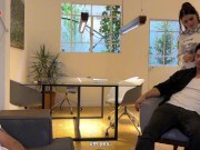 Me follo al mejor amigo de mi esposo en la cocina 12/16