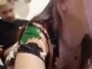 FELIZ CUMPLEAÑOS. HOTWIFE SOPLA LA VELA MIENTRAS CHUPA LA PIJA. LIVE NENAMALA