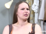Ersties - Verspielte Nadine C hat großen Spaß mit ihren Toys 10/16