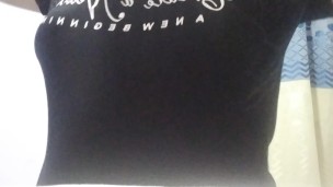 Chubby girl gordibuena te envía video donde muestra sus grandes tetas a escondidas de su novio