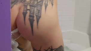 TS ANAL IN THE BATHTUB