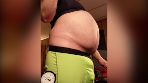 Twenty Eight - Belly Inflation