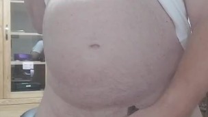 Vacuumcleanerfucker in Nylons live sex cam