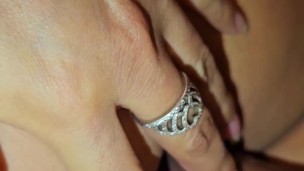 Un disfraz, música y a disfrutar. Terminan me mi culito