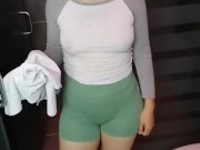 SIRVIENTA de 18 AÑOS se COGE a su JEFE en el CUARTO DE SU ESPOSA