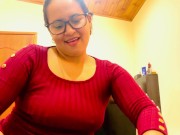 POV Madrastra me encuentra masturbandome y follamos hasta darle mi leche (sexo amateur real)