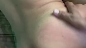 "Dame más duro" se la meto hasta que llora