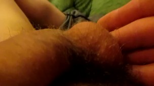 Masturbe (59) with one testicle