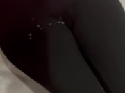 he comes to cum on my leggings and leaves 14/16