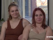 Ersties - Annabelle R und Emma F haben zum ersten Mal lesbischen Sex 12/16