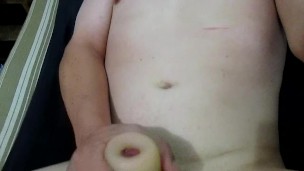 Masturbe (70) with one testicle