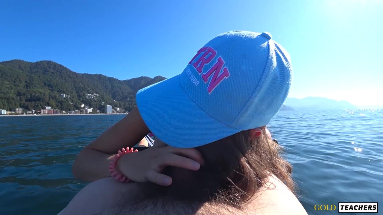 彼女はサップサーフィンに誘うが、私はとても上手にセックスした - 無料セックスビデオ - RedTube