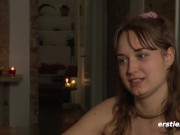 Ersties - Wäscheklammern an den Schamlippen machen Leoni richtig heiß 9/16