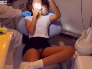 SCOPATA CON IL DENTISTA - APPUNTAMENTO DAL DENTISTA CHE MI VISITA E MI FOTTE SUL LETTINO 4/16