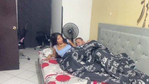 I enter my friend's dad's bedroom, and fucks my pussy