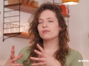 Ersties - Fabienne spritzt den Spiegel nach Fisting und Doppel-Penetration voll 12/16