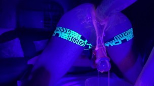 Extreme kinky Fisting with some glowing Lube